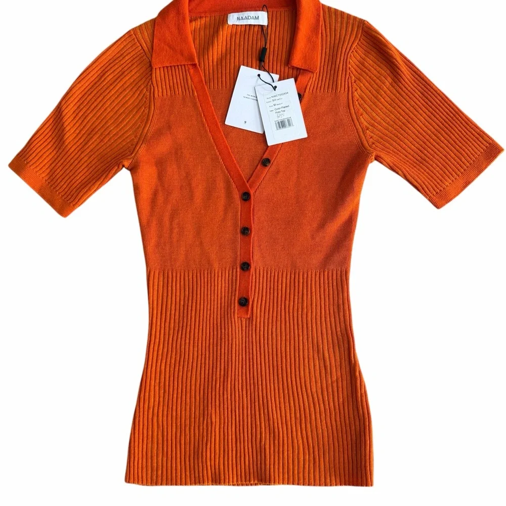 Nadaam | Cashmere V-Neck Button-Up Women's Polo Sweater - Picture 3 of 5